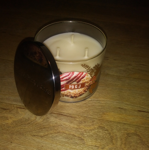 PB&J scented Candle - Picture 3 of 4